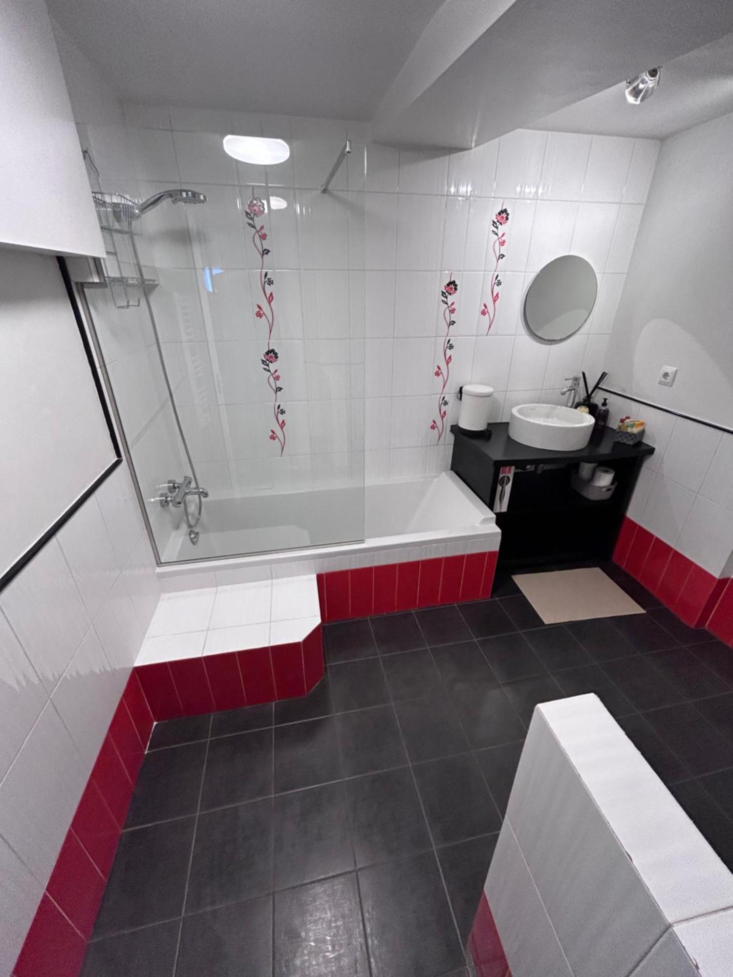 Apartament Estrella Bilbao Zewnętrze zdjęcie