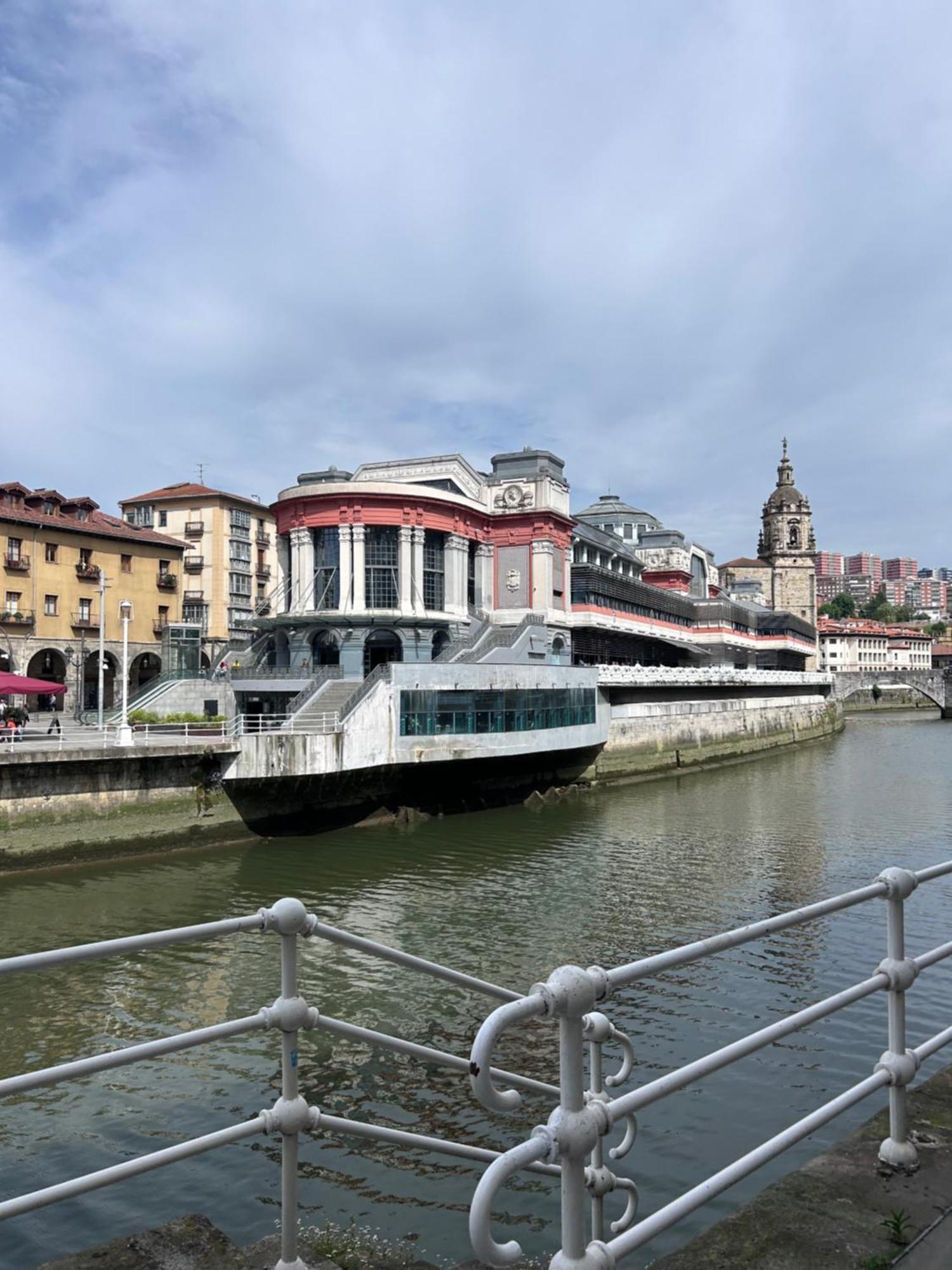 Apartament Estrella Bilbao Zewnętrze zdjęcie